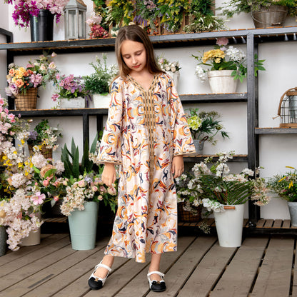 Girl abaya